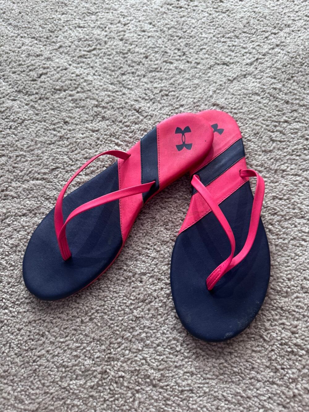 Under Armour Basic Flip Flops Thong Sandals Women's Size 9 Open Toe Easy On Off